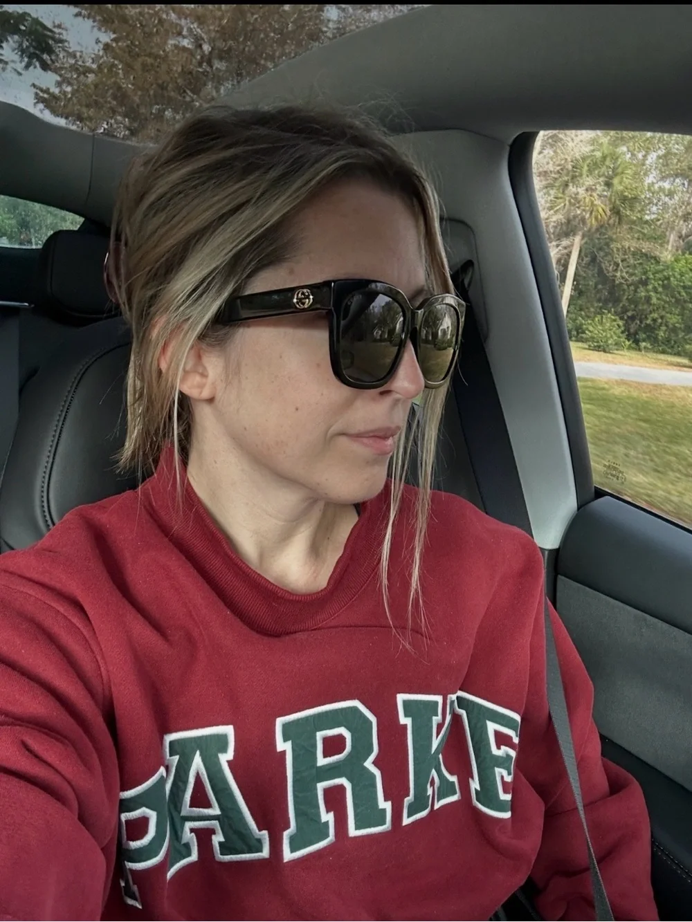 Gucci Sunglasses- Like New! - Picture 10 of 10